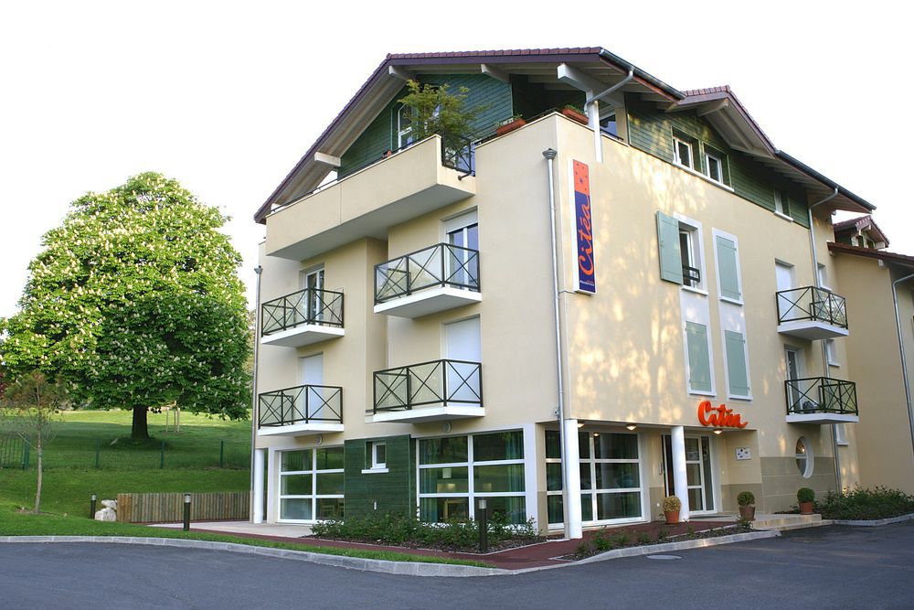 Zenitude Hotel-Residences L'Oree Du Parc Divonne-les-Bains Exterior photo